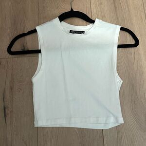 ZARA WHITE CROPPED TANK TOP